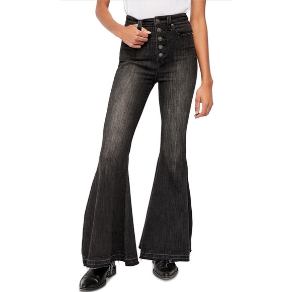 NWT We The Free People Irreplaceable Flare Jeans Size 25 Bell Bottom Black Denim - Picture 1 of 14